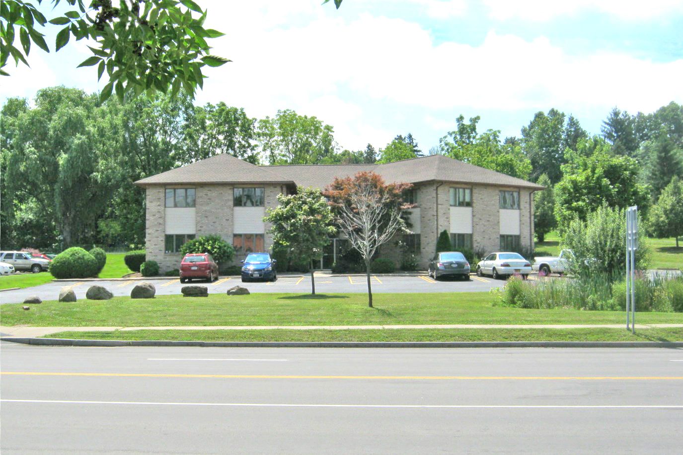 Premiere Office Space: 811 Ayrault Rd, Fairport, NY 14450